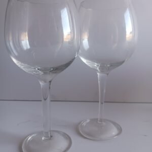 Pareja copas vino